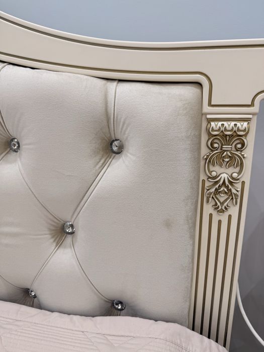 Продаю кровать 2х спальную