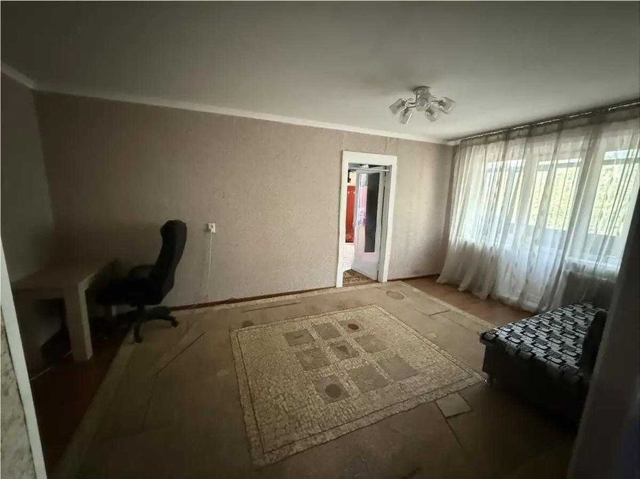 Продам 2комн Ержанова 2этаж