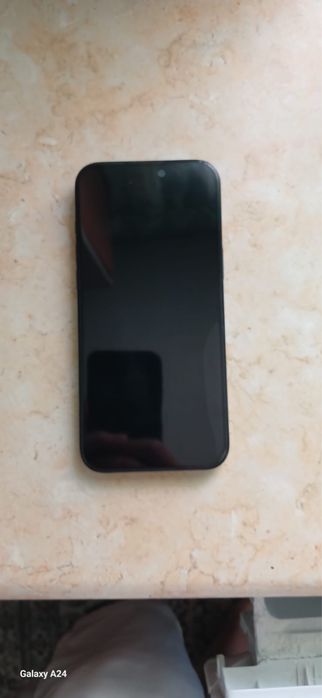 Iphone 16 pro max е сим