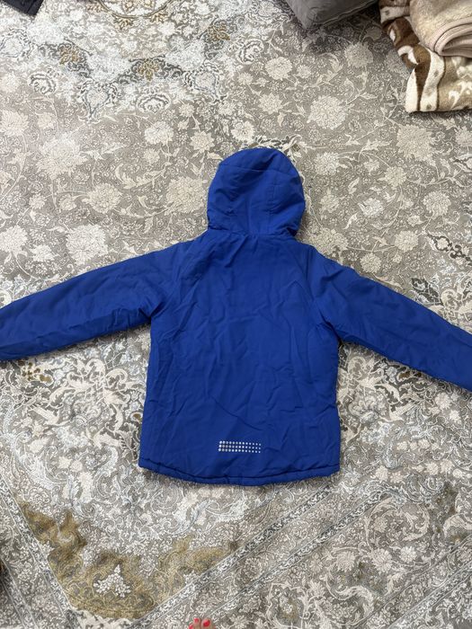 Продам демисезонную куртку