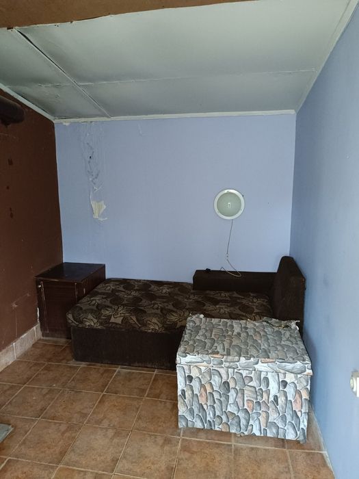 Уютна вила с голям двор и овощна градина в с. Макоцево