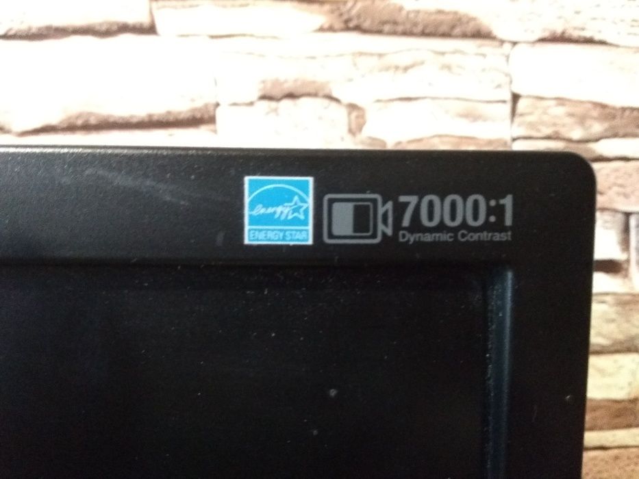 Компьютер Pentium-4 SincMaster 743n Samsung