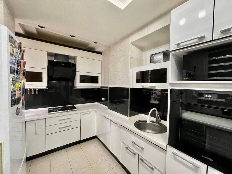 на: Шахрисабская  Мирабадский район Ор.р: метро Ойбек