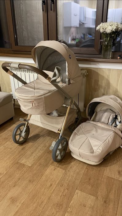 Продам коляску бренд Ining baby