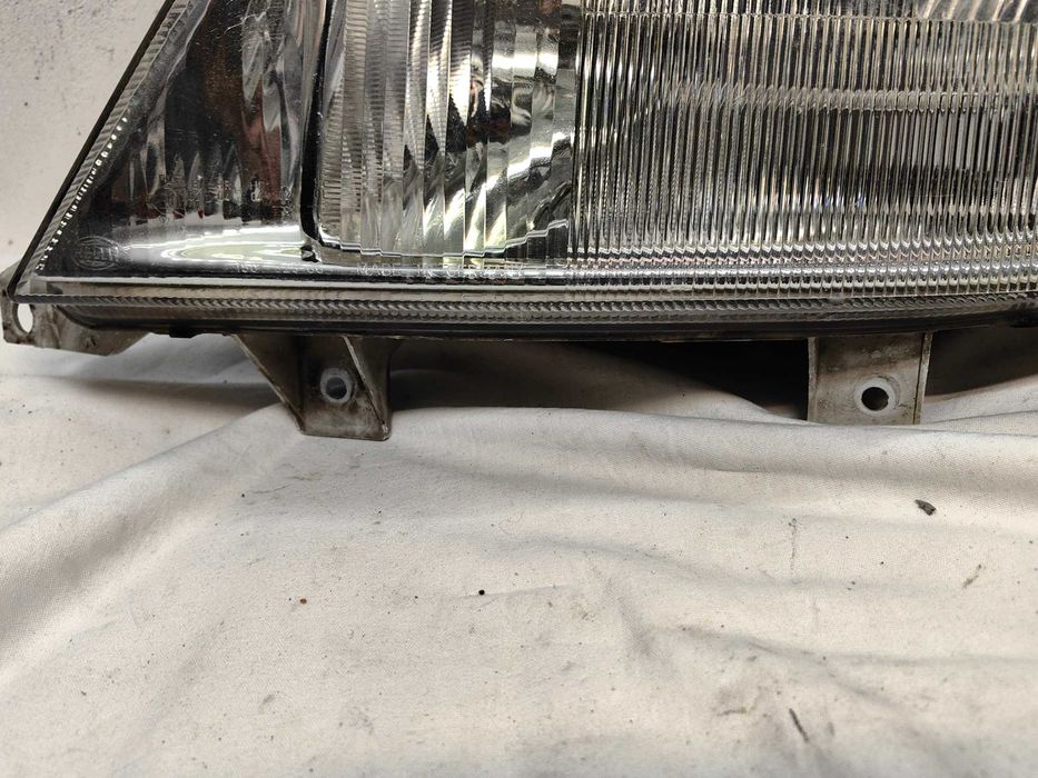 Оригинален фар  Десен  Мерцедес Спринтер  Mercedes Sprinter