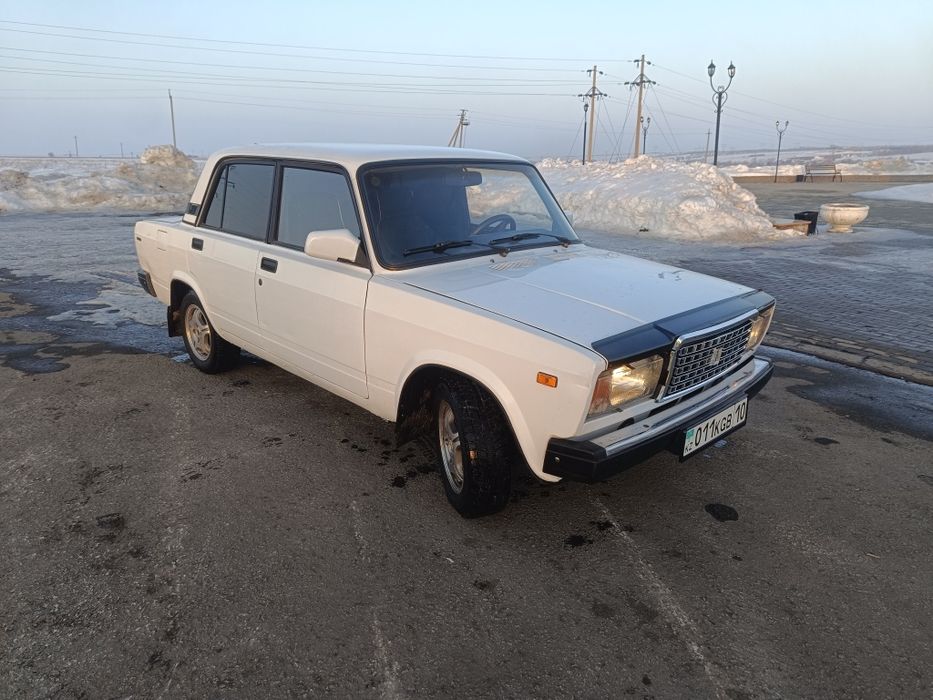 Продам автомобиль ваз 2107