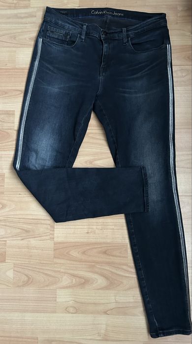 Blugi Calvin Klein marimea M