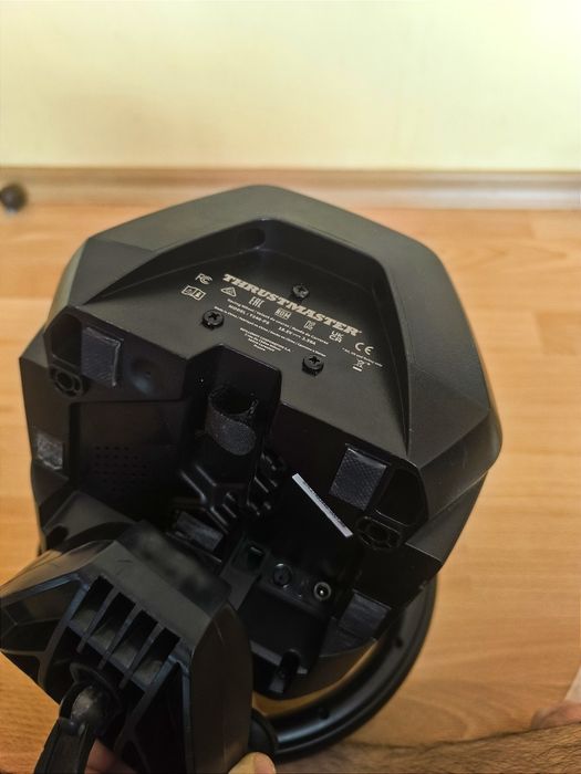 Висококачествен гейминг воланTHRUSTMASTER T248 +шифтър Thrustmaste