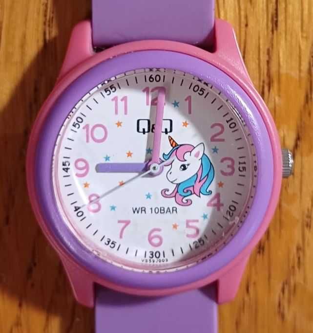 Ceas Q & Q copii fetita fetite fata, rezistent la apa 10 bar, roz mov