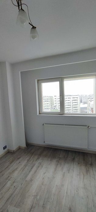 Proprietar, Mihai Bravu intersectie Calea Vitan, bloc 1983