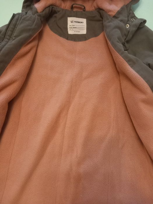 Geacă groasă cu glugă