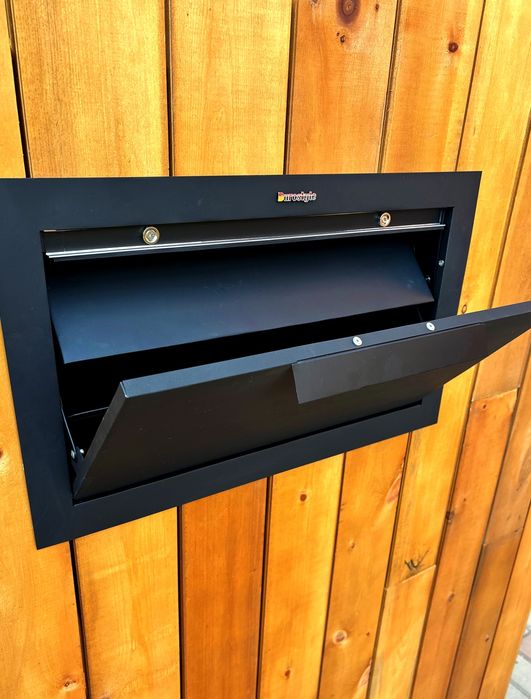 Продается бокс для посылок (parcel box)