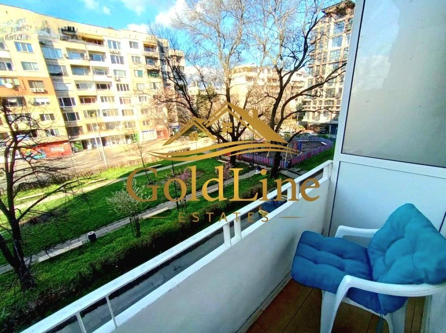 Двустаен в Иван Вазов