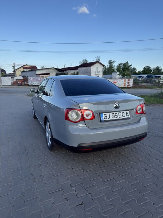 VOLKSWAGEN Jetta 2006 — imagine 2