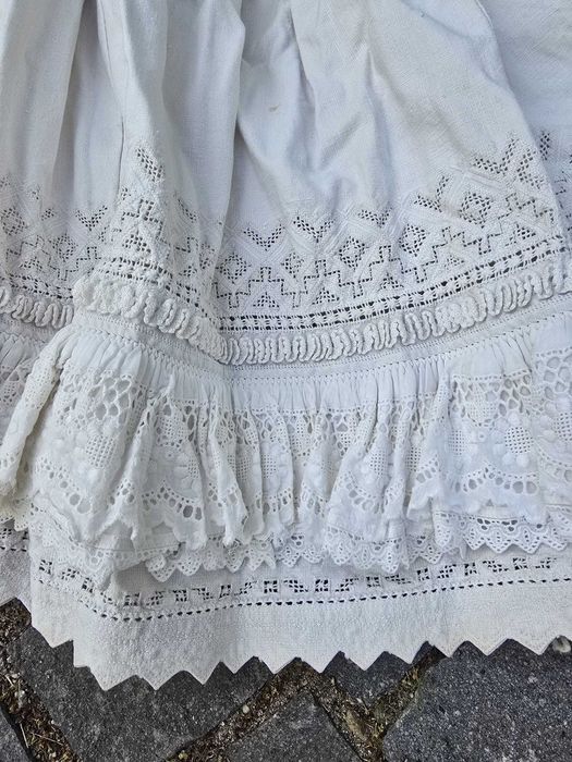 Costume traditionale Ie si spătoi autentice vechi de peste 200 ani zona Beius