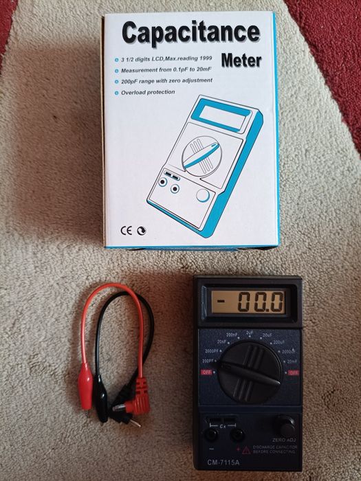 Capacimetru digital CM-7115A, condensatori 1 pF - 20 mF, precizie 0,5% - NOU / SIGILAT