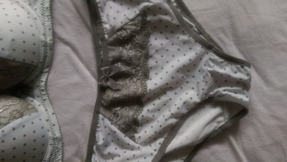 чисто нов комплект сутиен и бикини