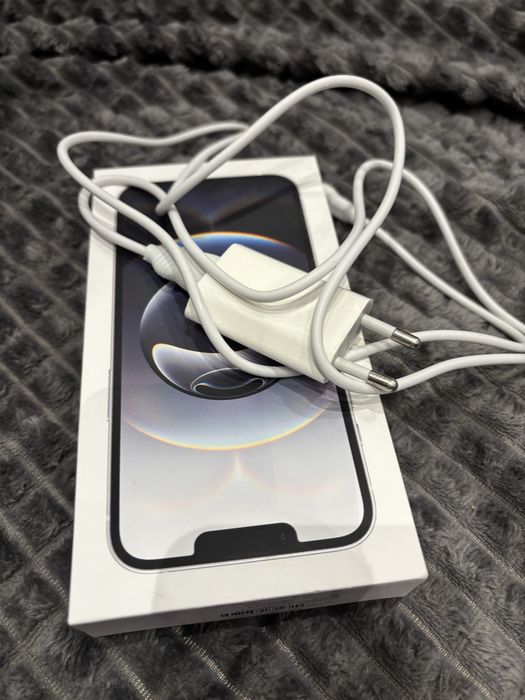 Ородавам Айфон 15 128 gb