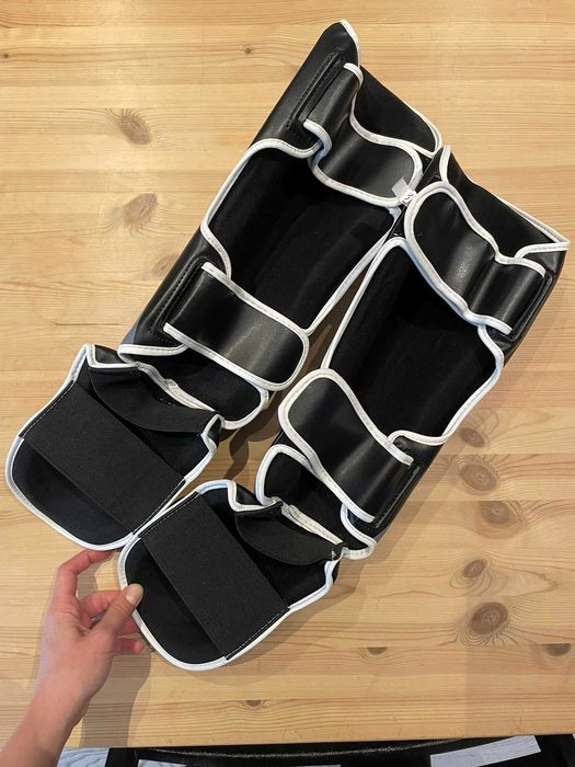 Tibiere Kickbox Armura – mărimea M – NOI, nefolosite