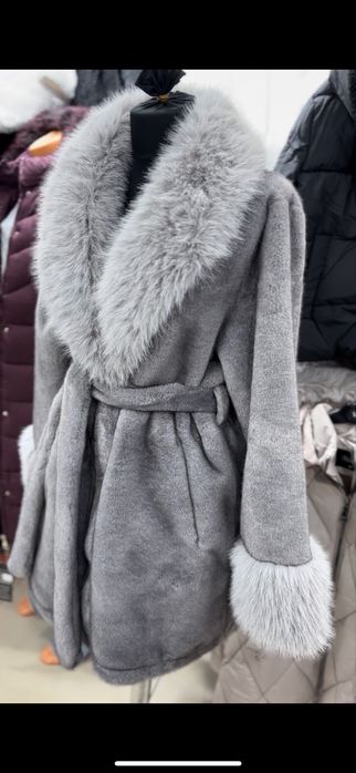 Palton de blana diferite culori