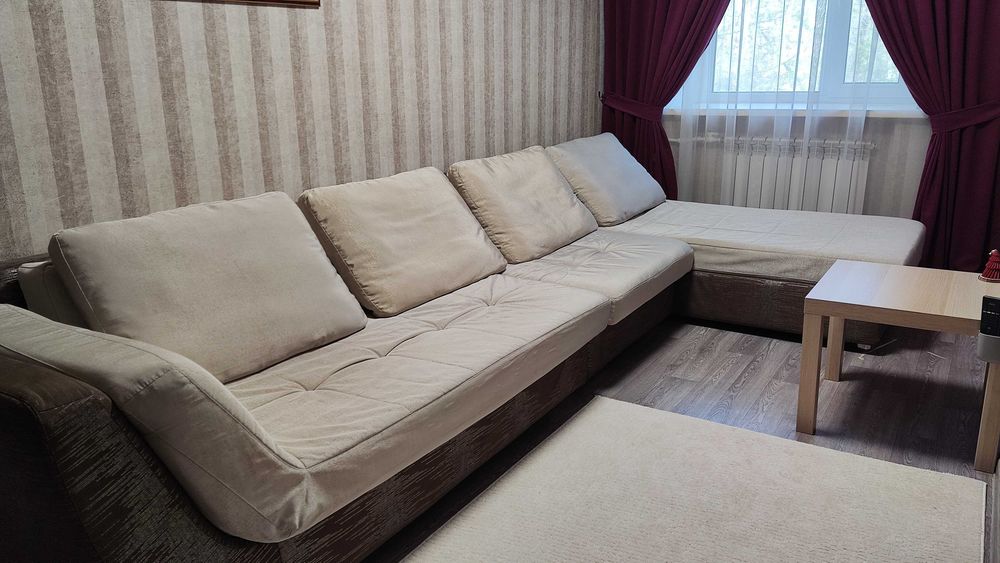 Продам угловой диван б/у