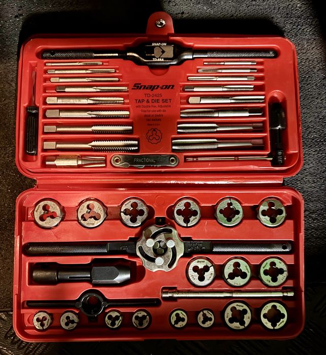 Snap-on Комплект плашки и метчици 41 бр TD-2425