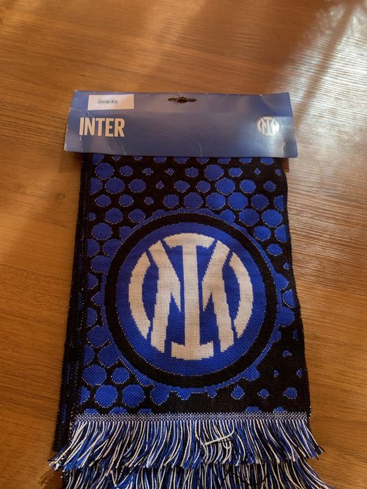 Шарф команды Inter Milan со стадиона в Милане