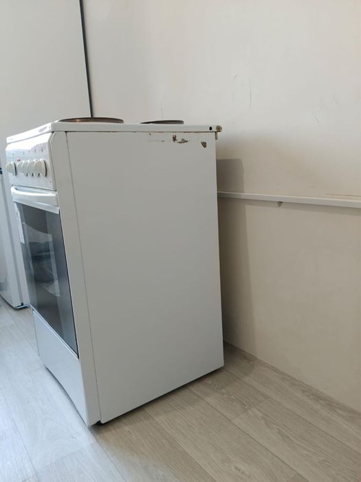 Продам газовую плиту