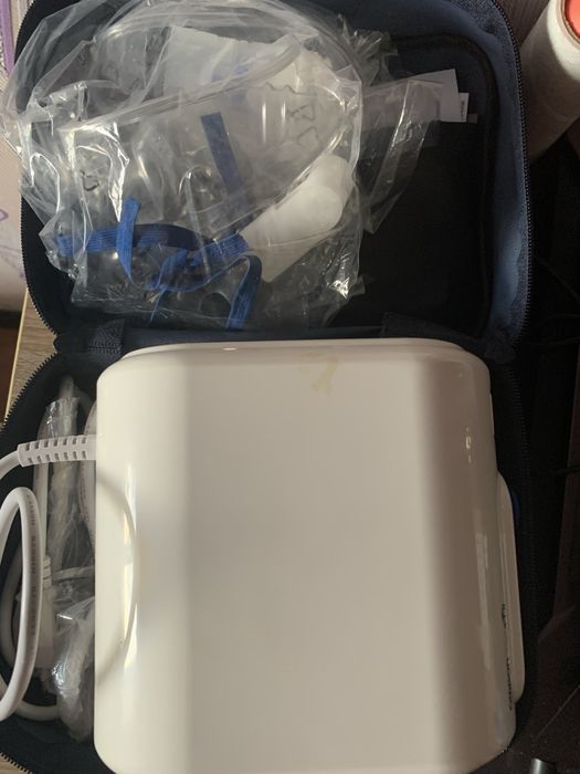 Ингалятор Небулайзер "Омрон"