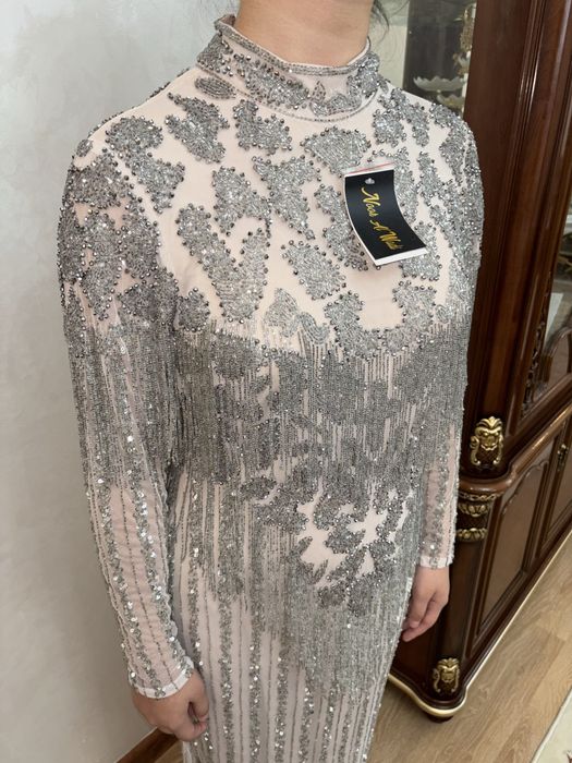 Вечерние платья