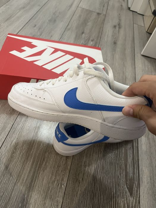 Кроссовки Nike в отличном состоянии