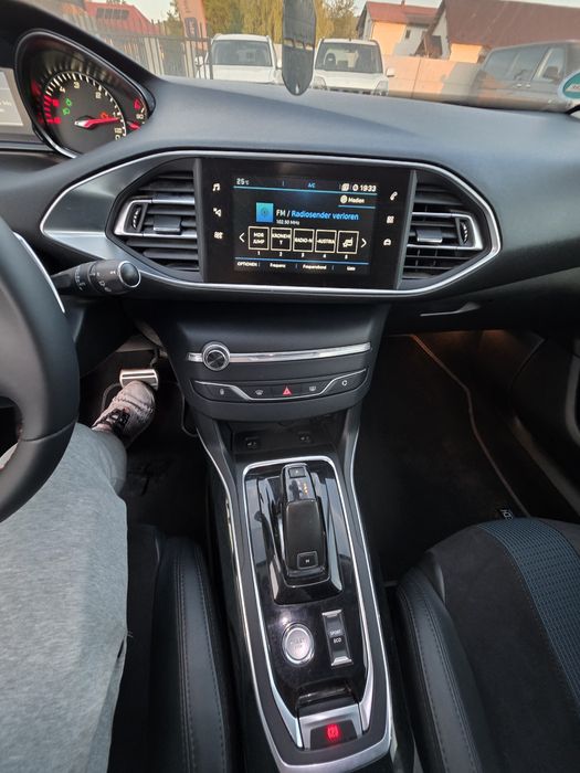 PEUGEOT 308 AN 2019 GT-LINE AUTOMATIC Posibilitatea rate fără avans