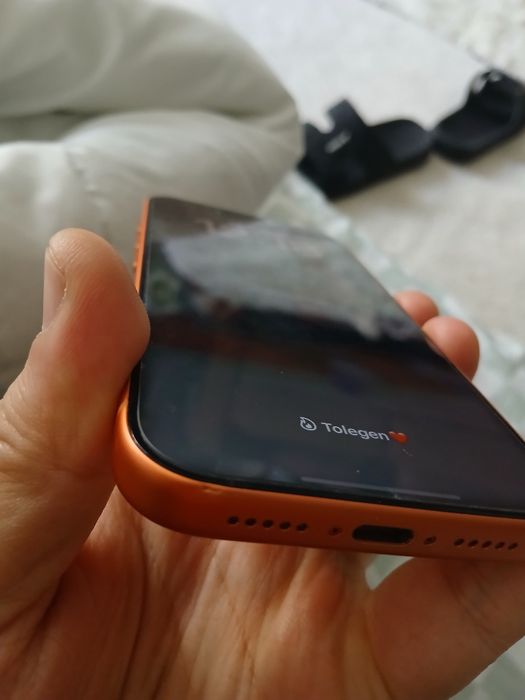 Продам айфон 17 про 256гб