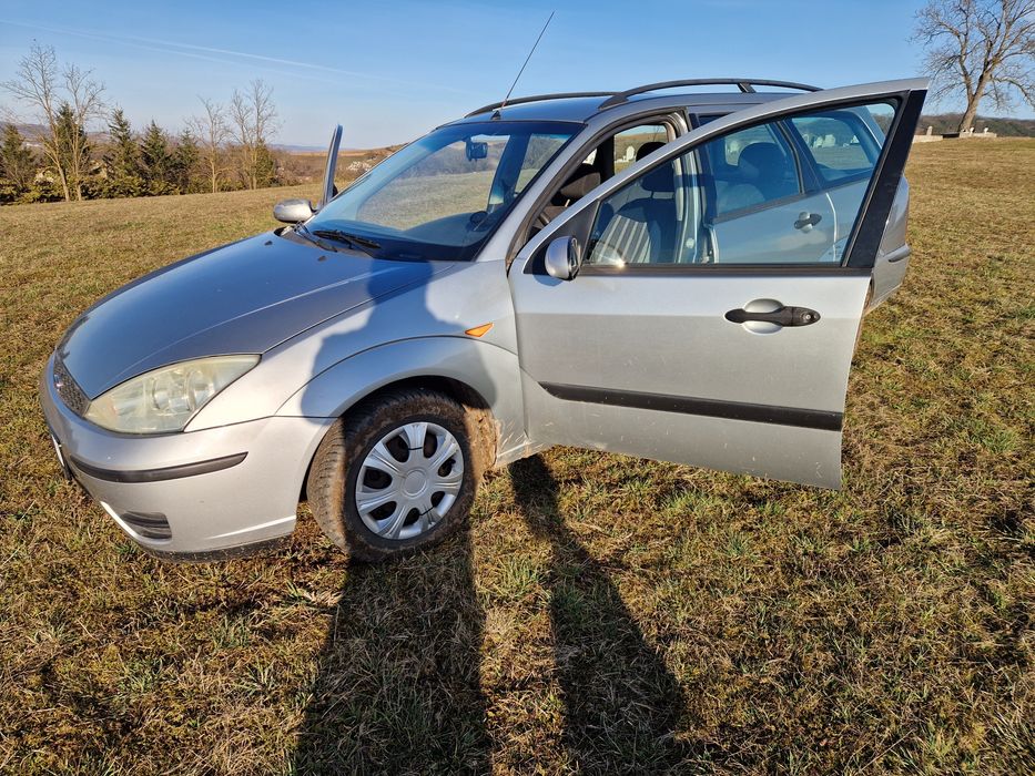 De vanzare Ford Focus 1.4 benzina