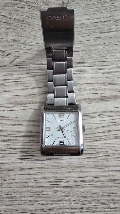 Vând Ceas Casio Dama