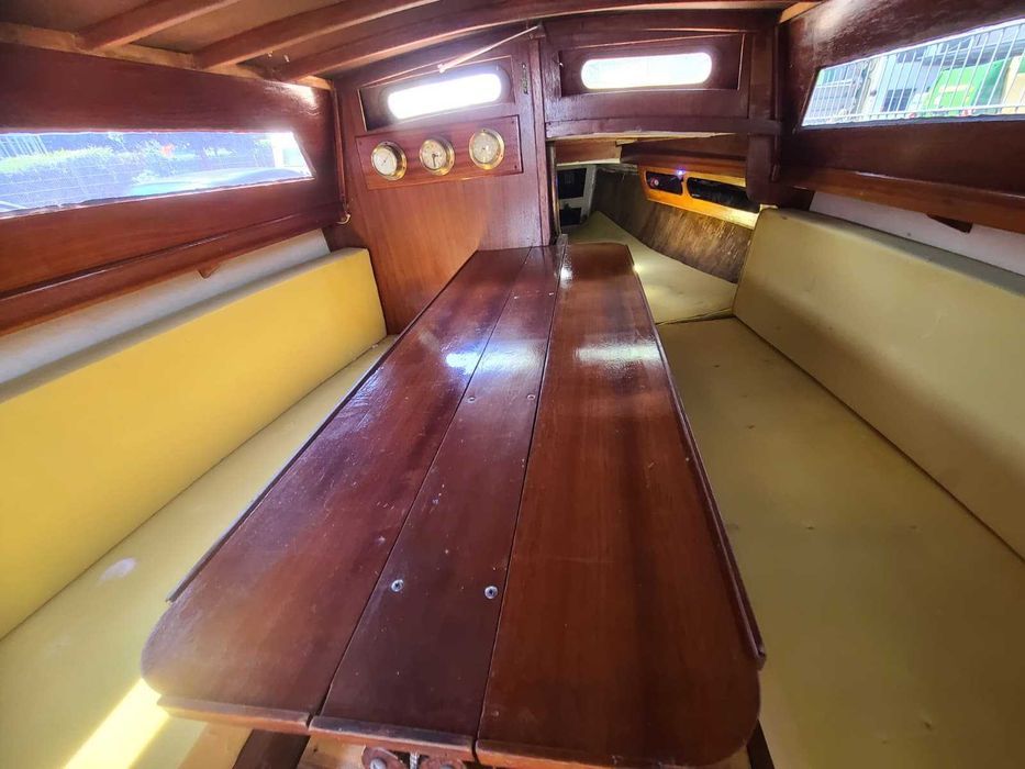 Модел: Jollenkreuzer 7.75 м (Class) , ARGO Махагон + GRP