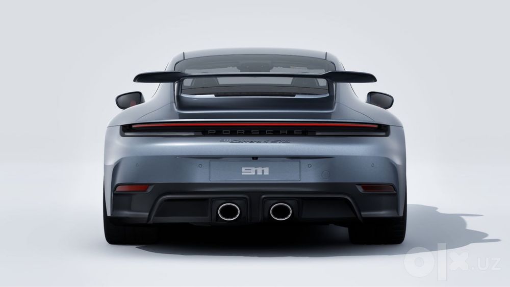 PORSCHE 911 Carrera 4 GTS