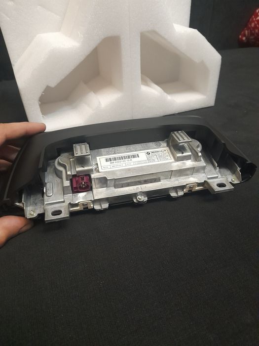 Vând display navigatie bmw f30 lci 2017  entry_nav în stare perfecta