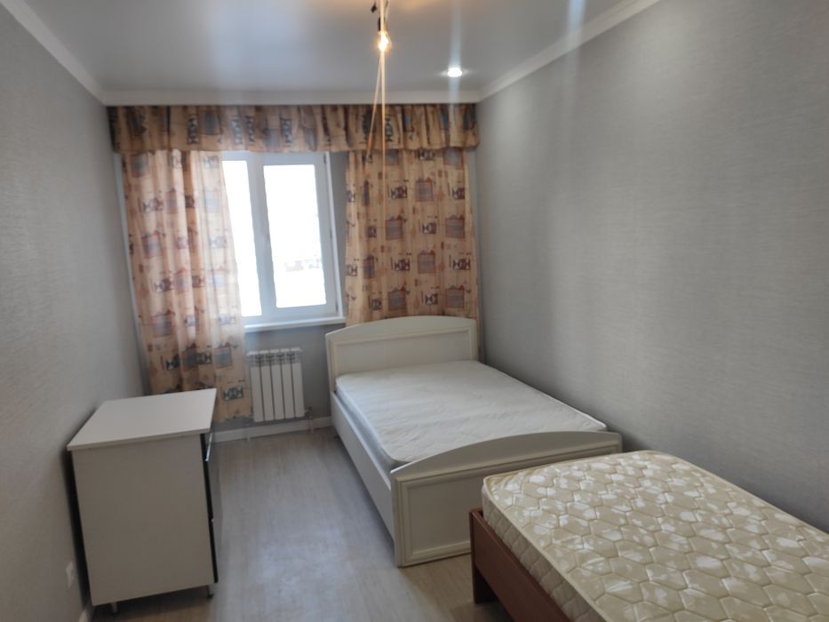 Сдам на долгий срок 3 ком. КВ. На левом ,