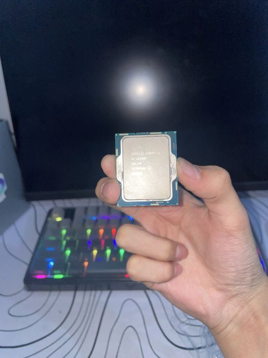 Продам процессор i5 12400F