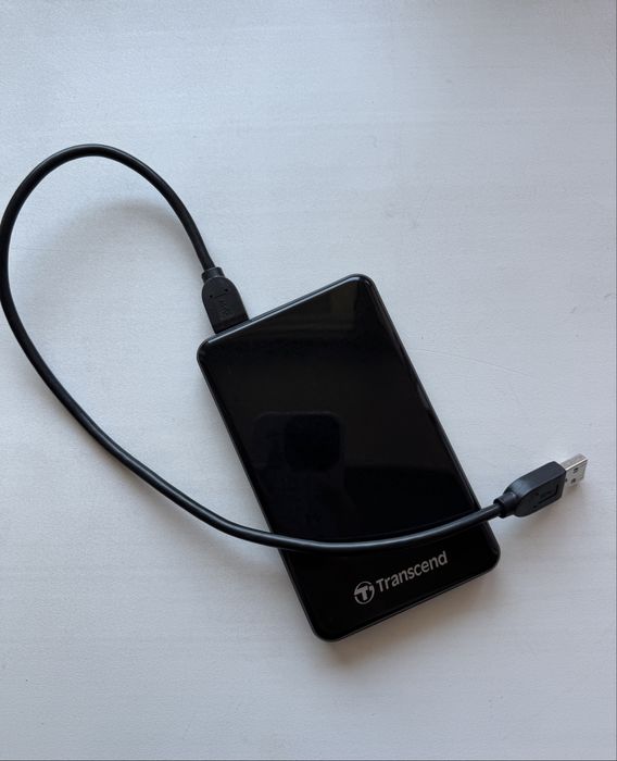 Продается внешний жесткий диск 1 TB