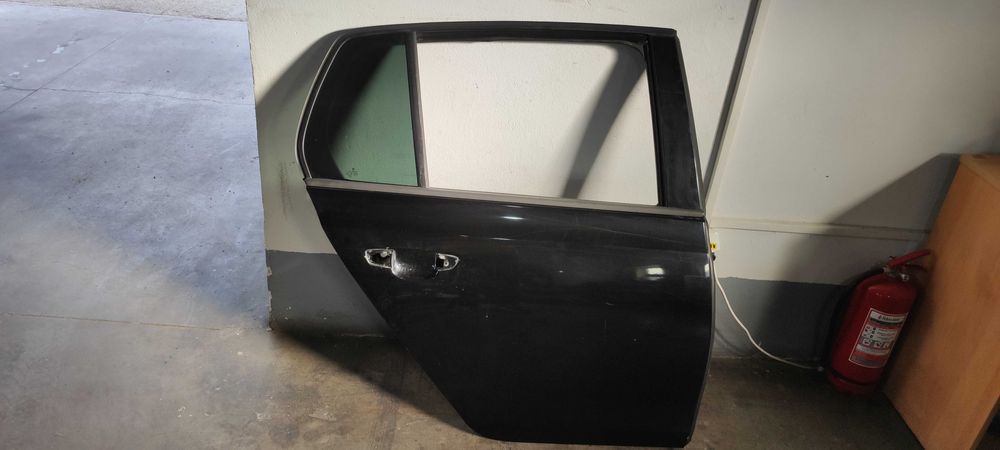 Usa spate dreapta volkswagen vw golf 6 hatchback scurt LC9X