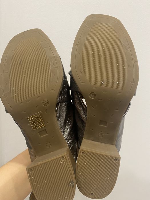 Продам женские туфли