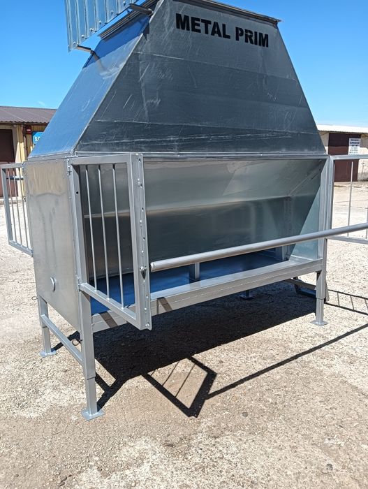 Buncăr furajare vaci,oi,capre(creșă viței)