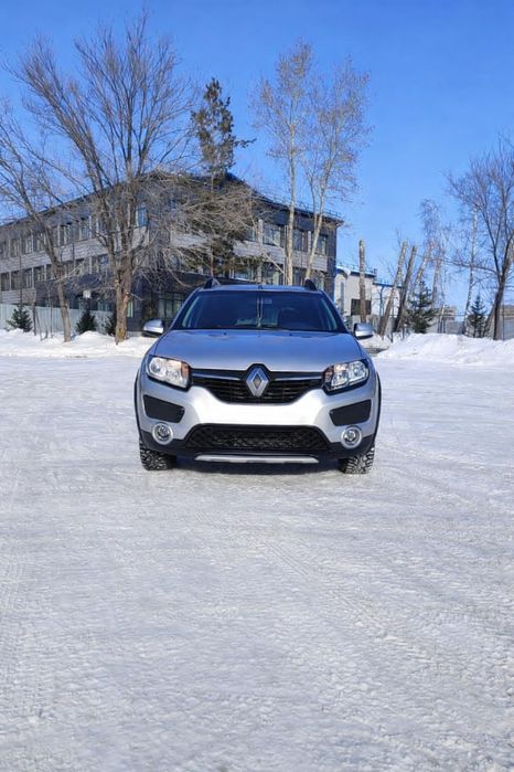 Рено Сандеро Степвей 2015 г