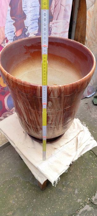 Керамична ваза 1979 година