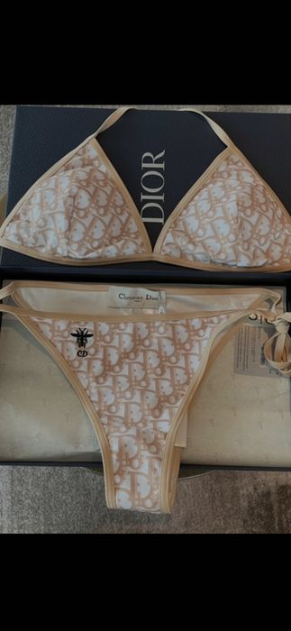 Costum de baie Christian Dior, model 2026, preț fix