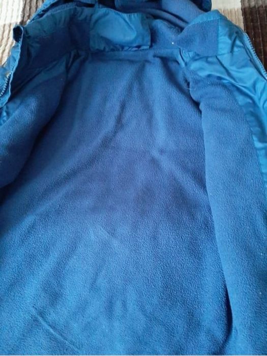 Продам куртку на мальчика