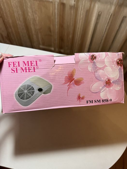 Продаю маникюрный пылесос