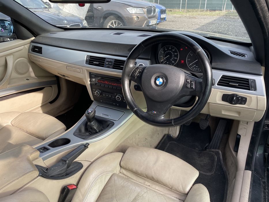 Dezmembrez BMW 320i E93 Cabrio 170cp